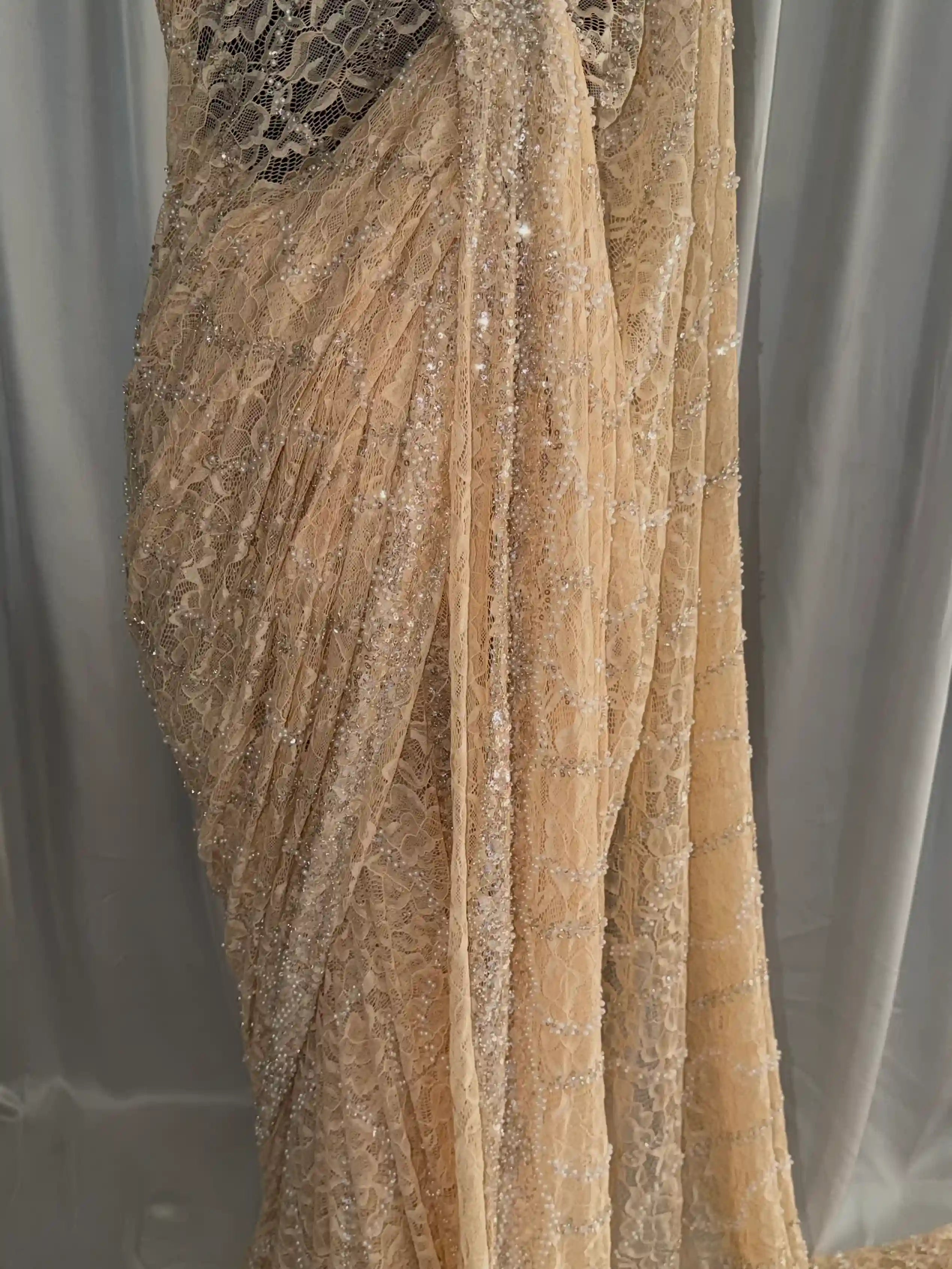 Chantilly Lace: Amalina