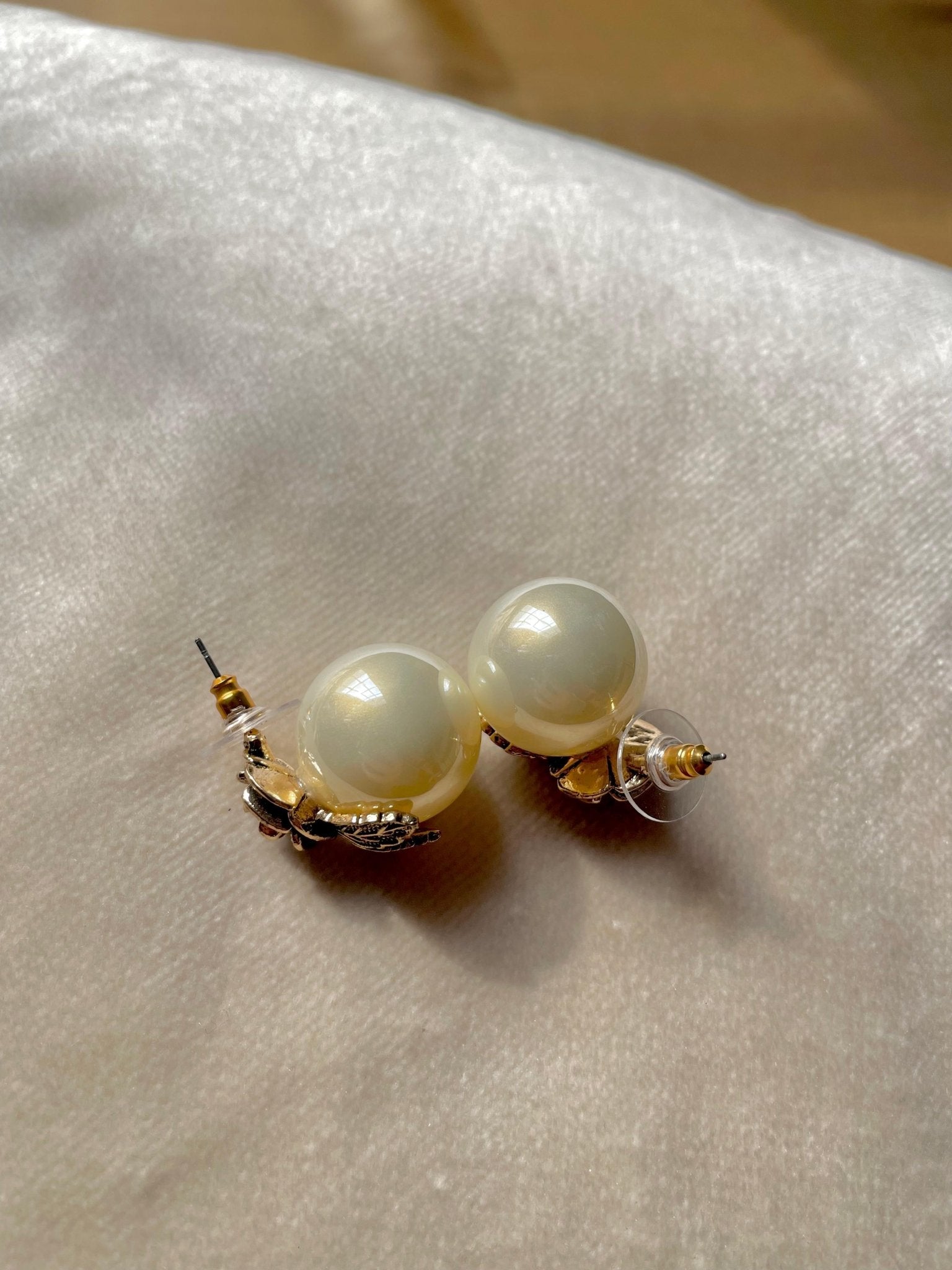 Rose Cream Pearl Studs
