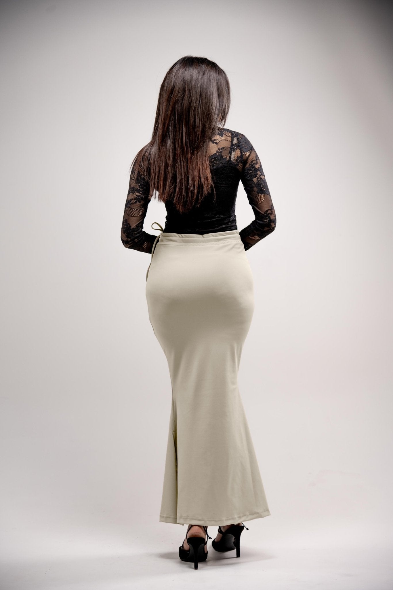 Saree Shaper - White
