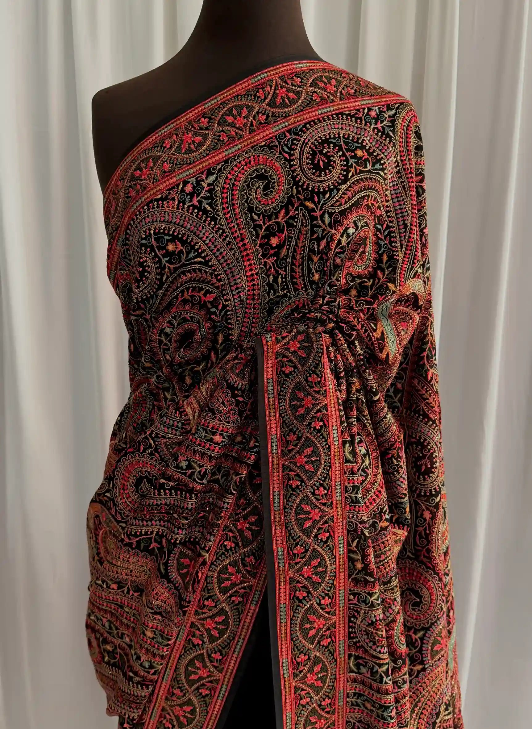 Pashmina Kashmiri Georgette: Siyah