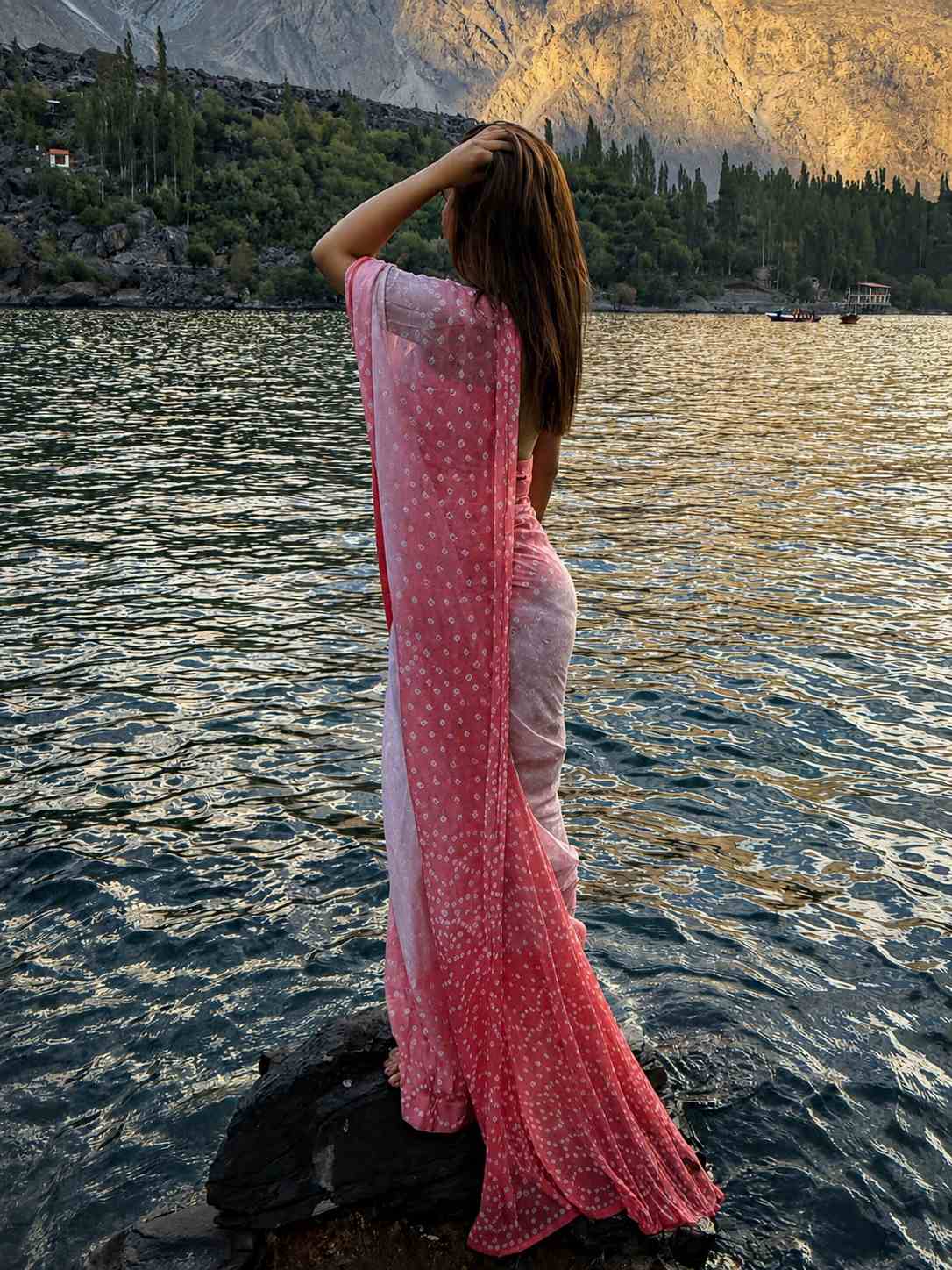 Hand-tied Chunri: Sahira
