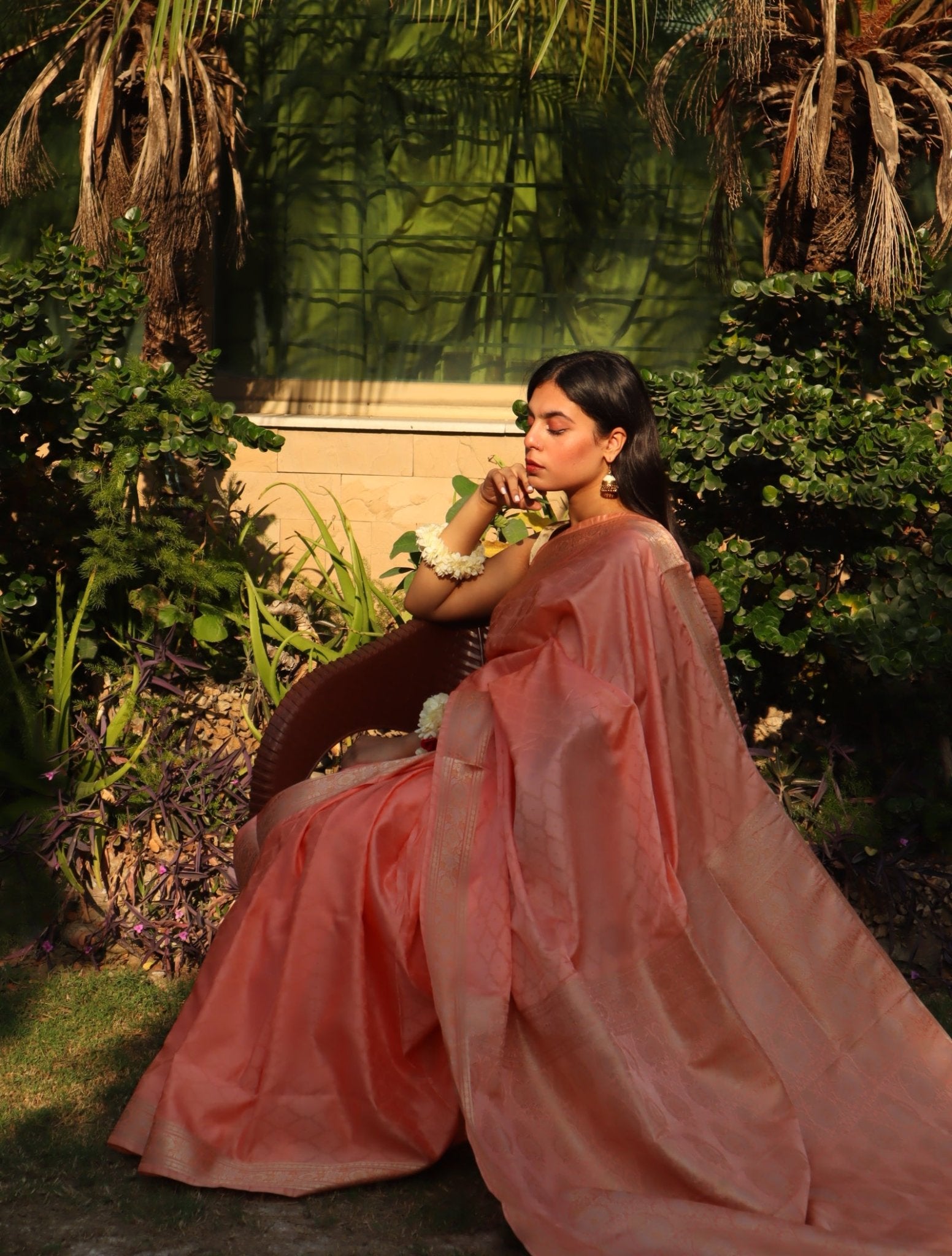 Spring into Style: Embrace the Season with Saaris