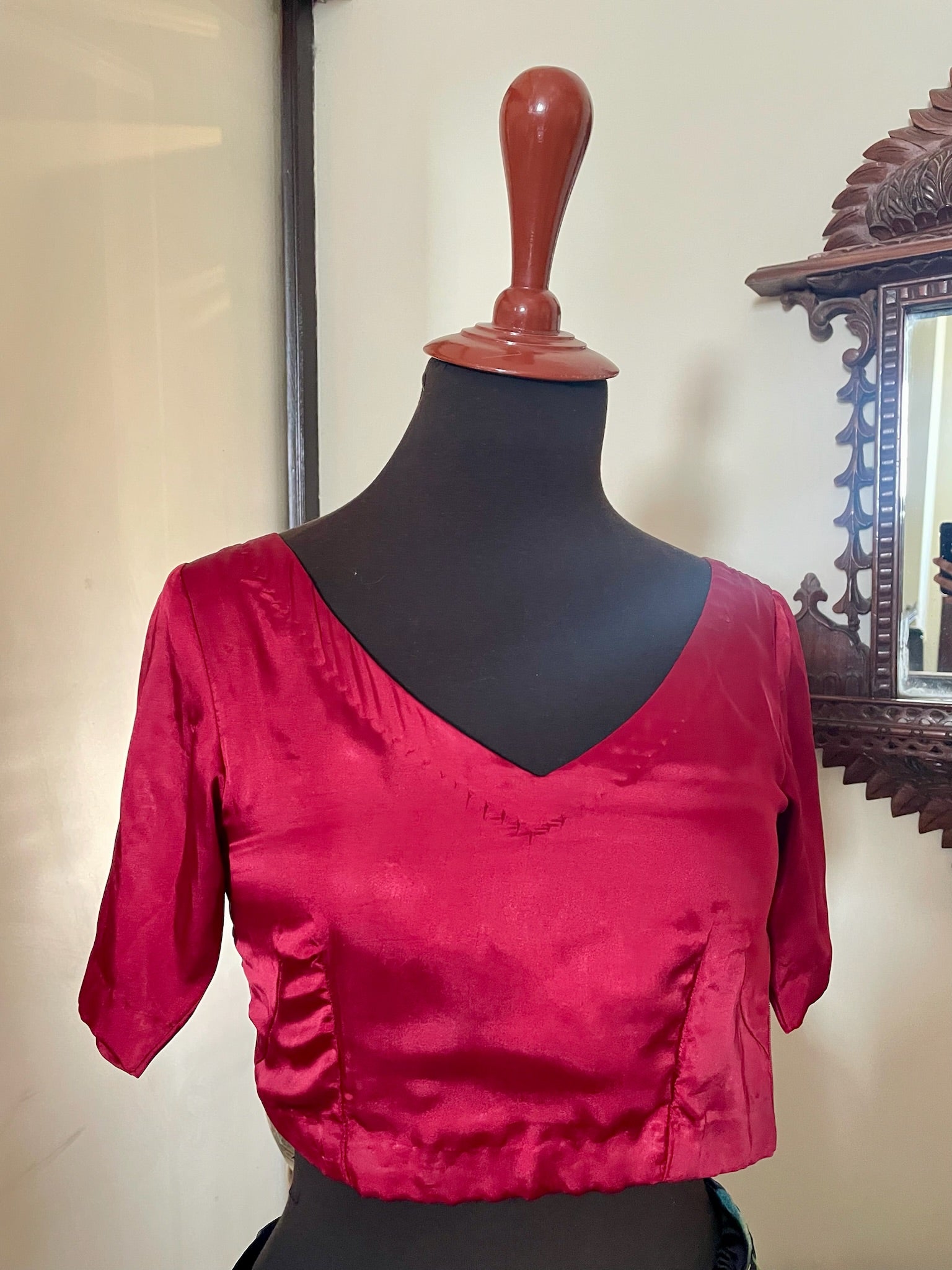 Charmeuse Silk: Maroon Veen