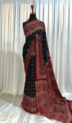 Ajrak: Amri