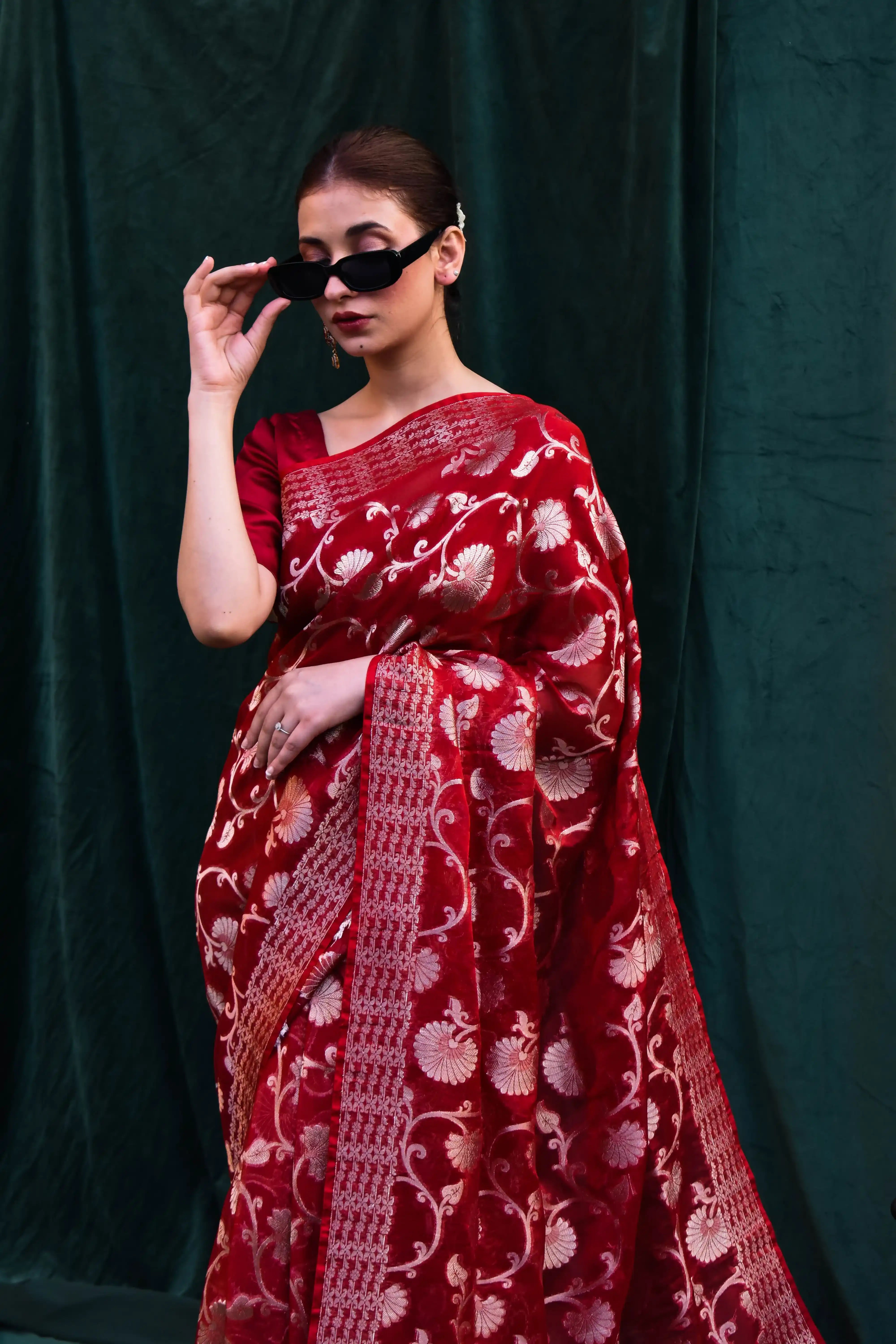 Banarsi Chiffon: Laali