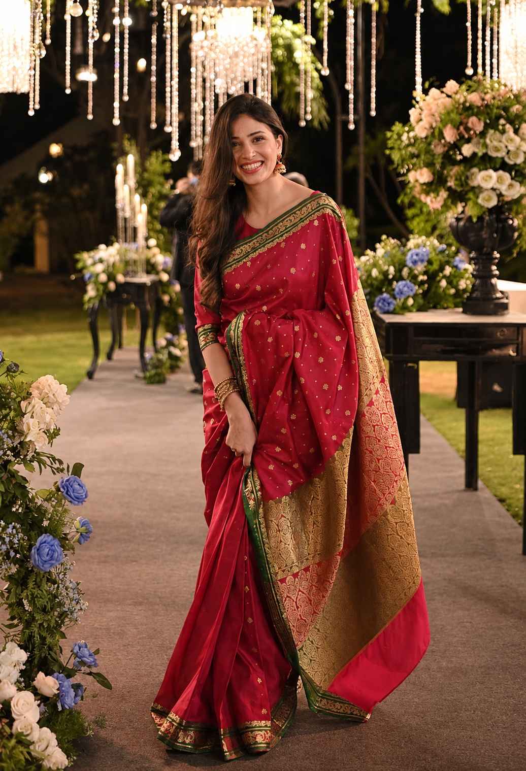 Riwayti Banarsi Silk: Chilli Red