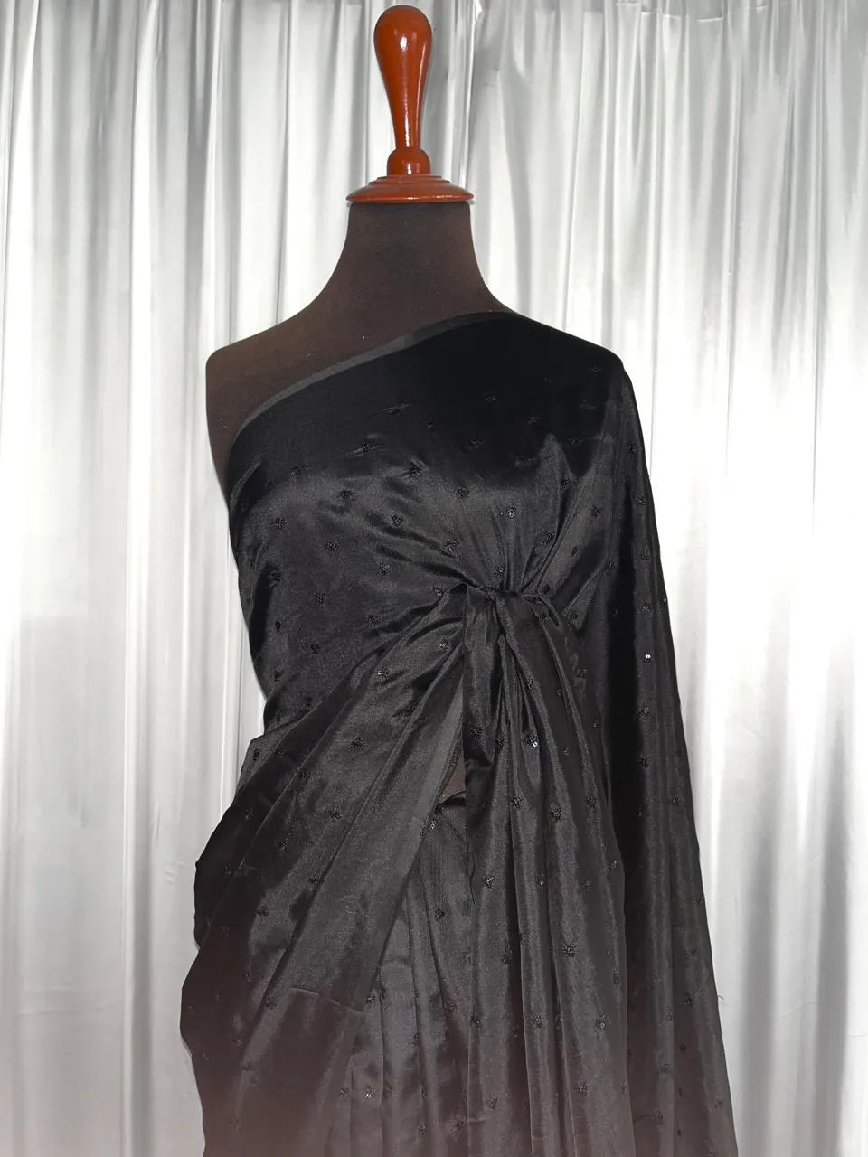 Luxe Silk: Dark Whisper