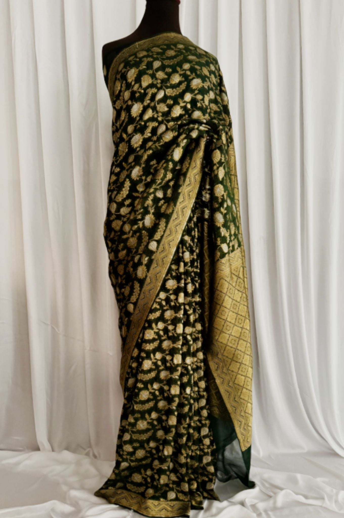 Luxury Jamavar Chiffon: Resham Jaal