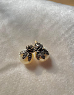 Rose Cream Pearl Studs