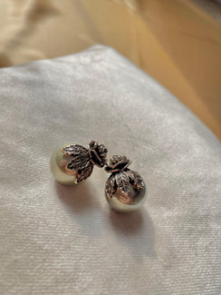 Rose Grey Pearl Studs
