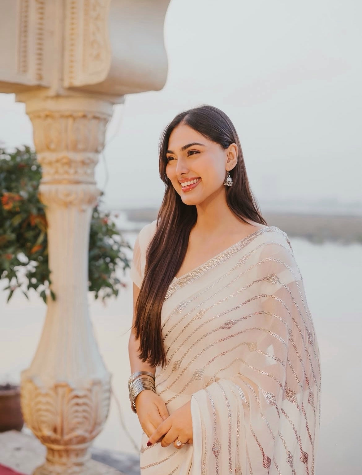 Pure Kamdani Mukaish: Bano