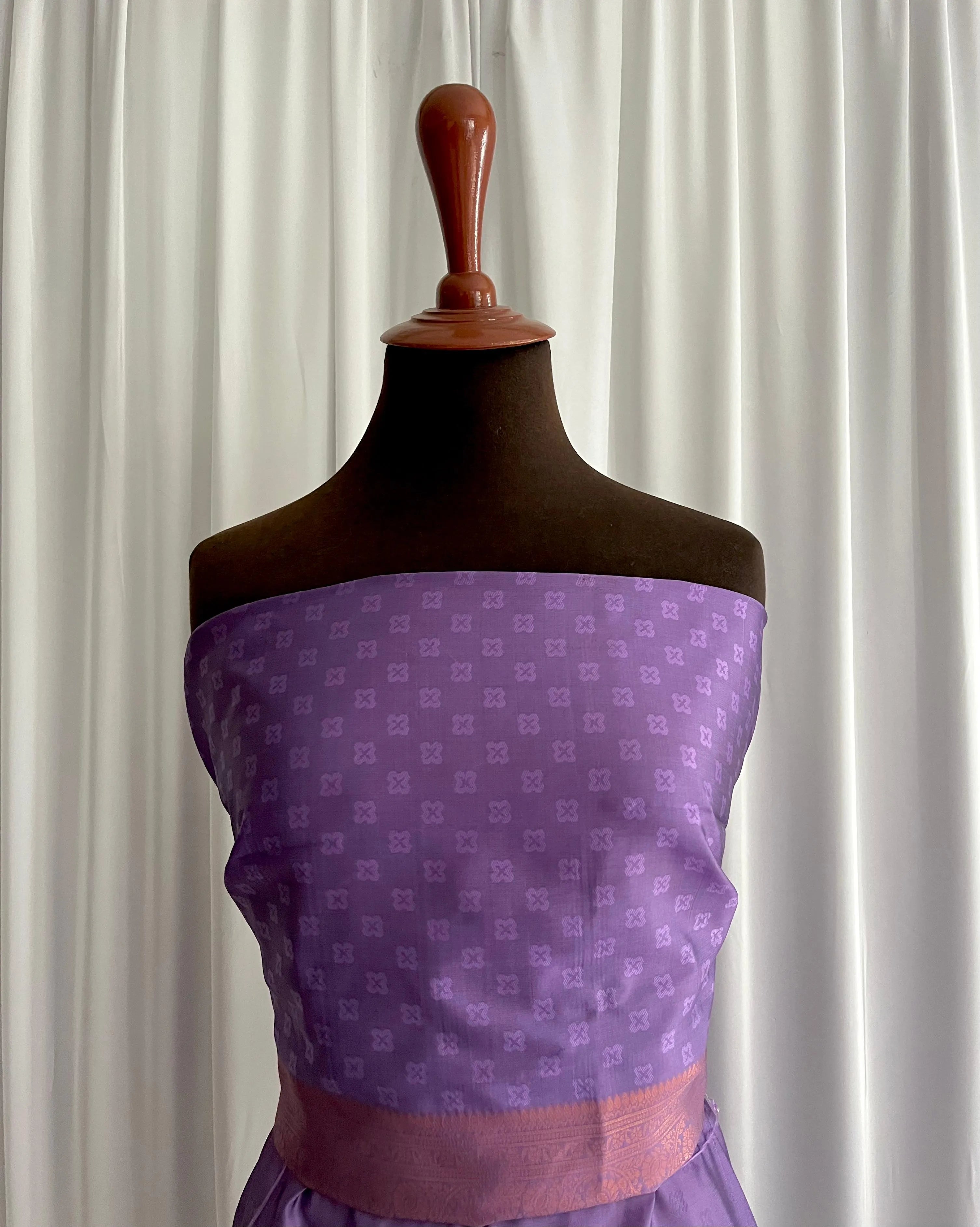 Jamavar Banarsi Silk: Mehrbano