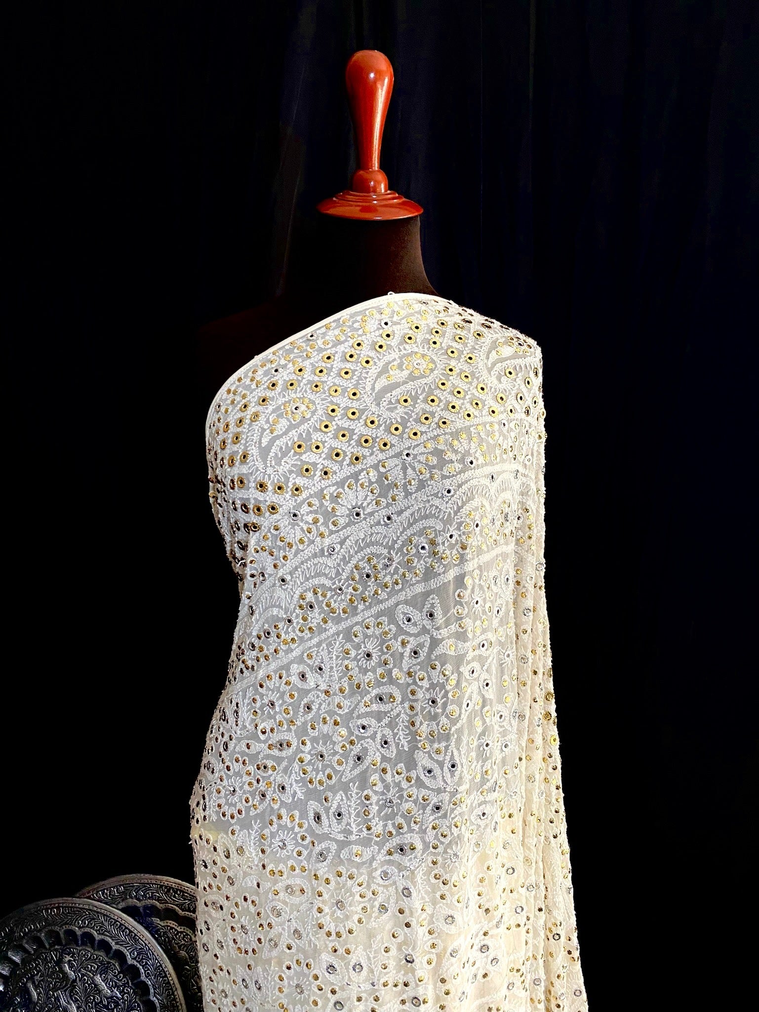 Kamdani Muqaish: Radha