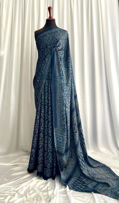 Ajrak: Lapis Lazuli