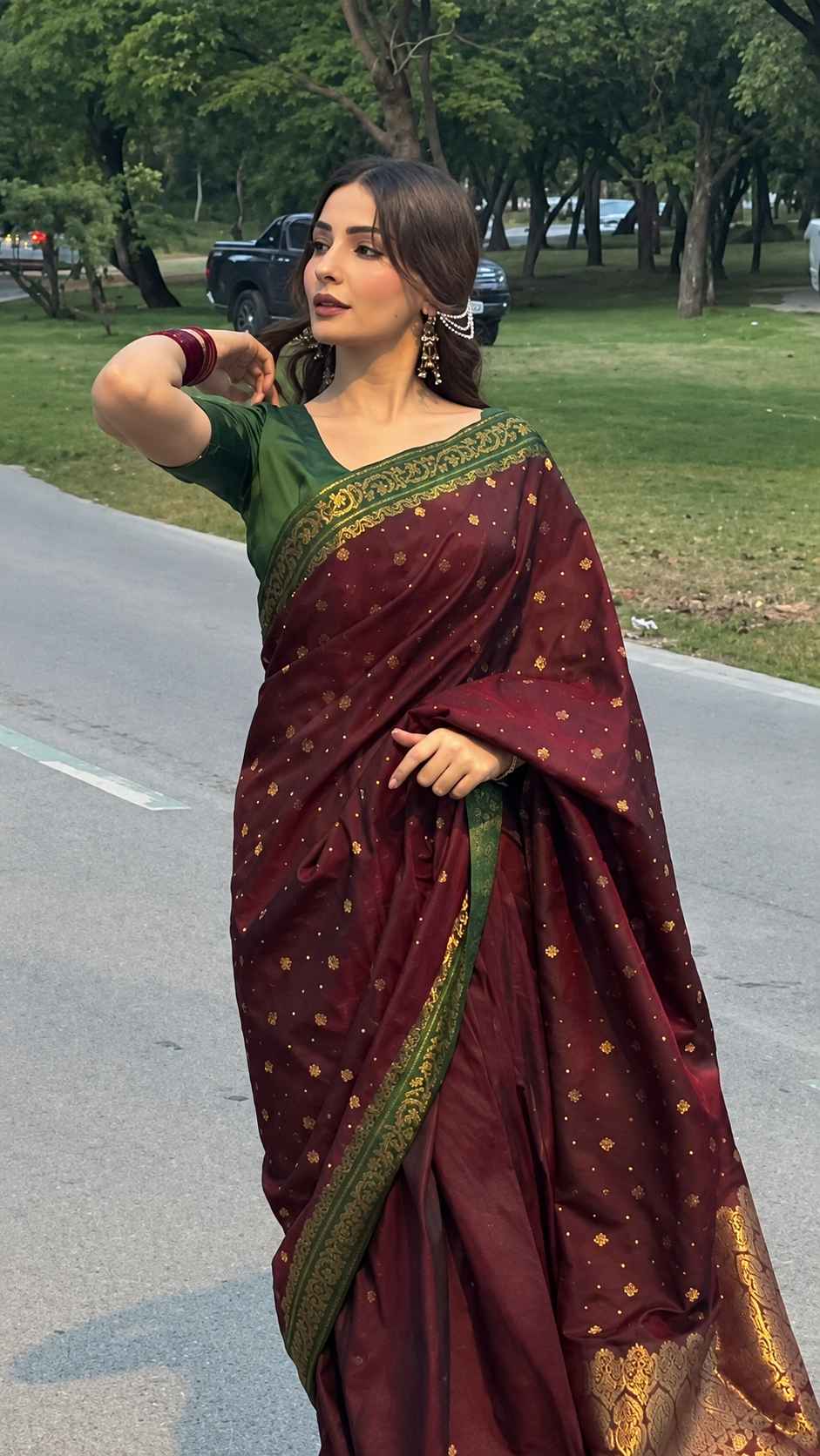 Riwayti Banarsi Silk: Maroon Emerald