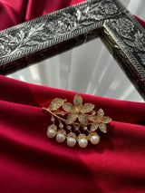 Saari Brooch - Pearlise