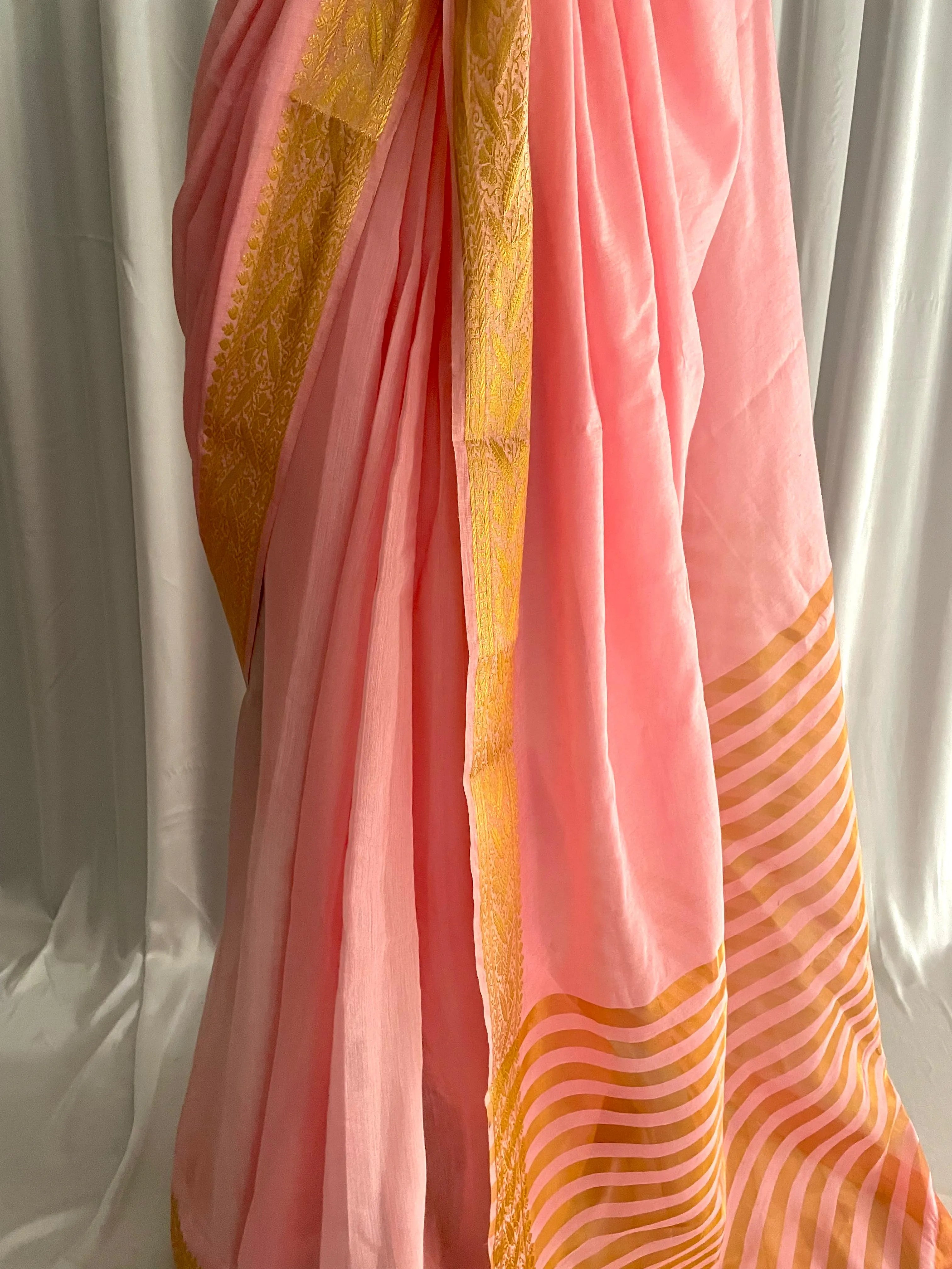 Rozana Saari: Narmeen نرمین