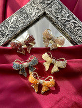 Saari Brooch - Glow Bow