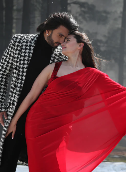 Bollywood Attractive Red Saree By Alia Bhatt | Ethnicroop