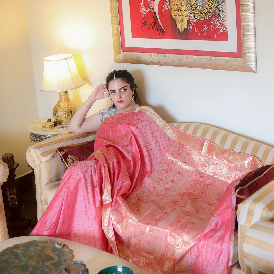 Noor e Jehan Banarsi Silk: Rose Pink