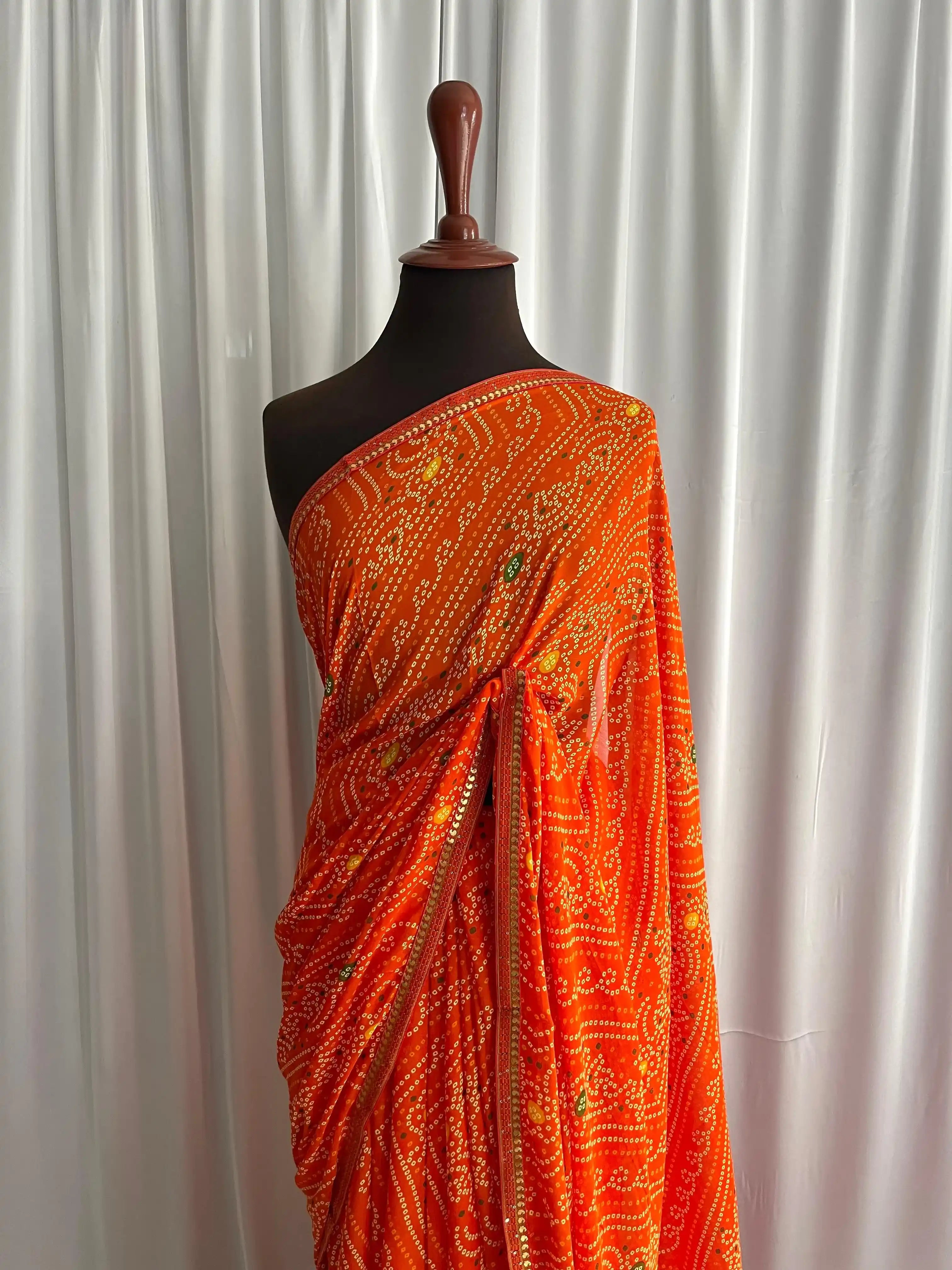 Chiffon Chunri: Tiva