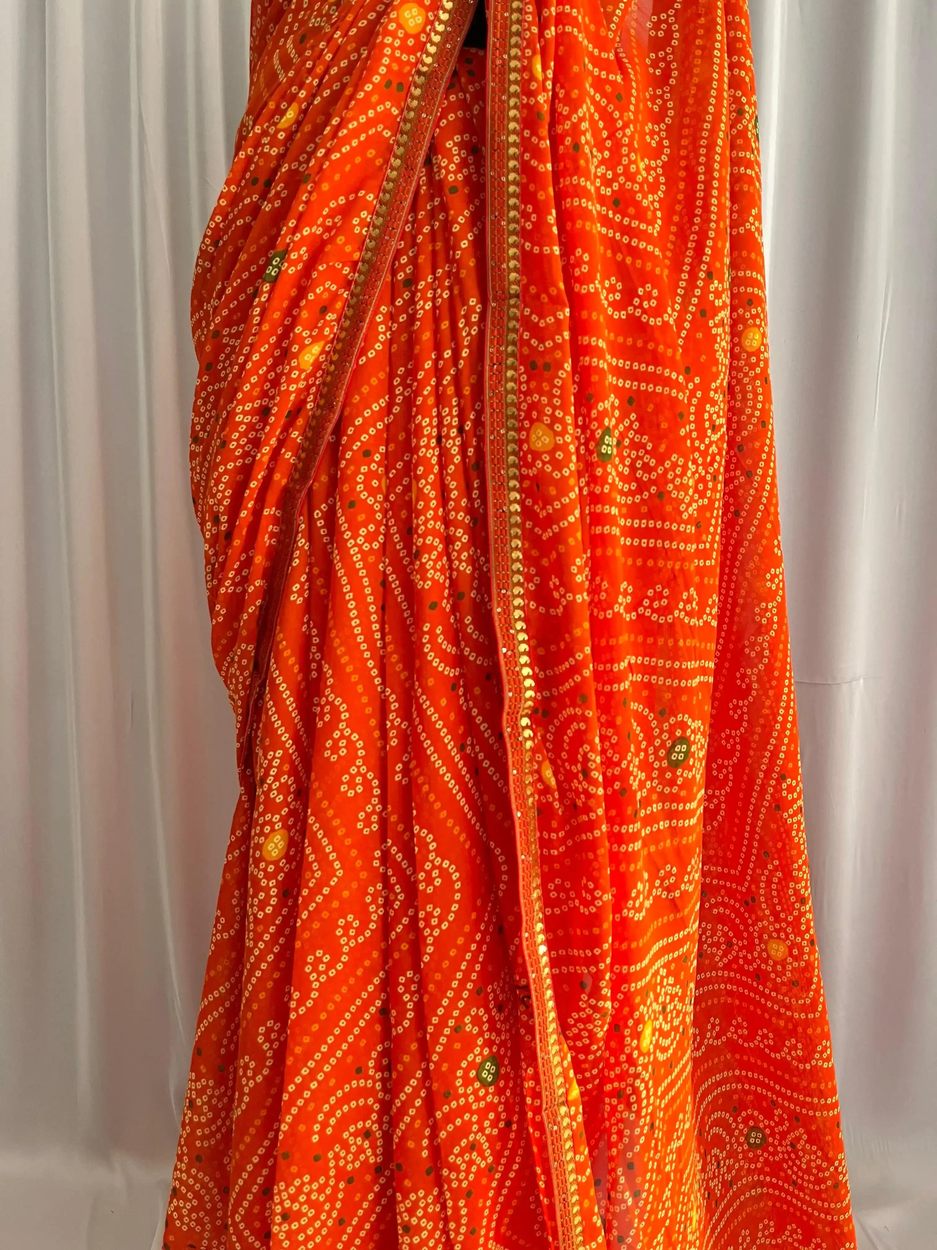 Chiffon Chunri: Tiva