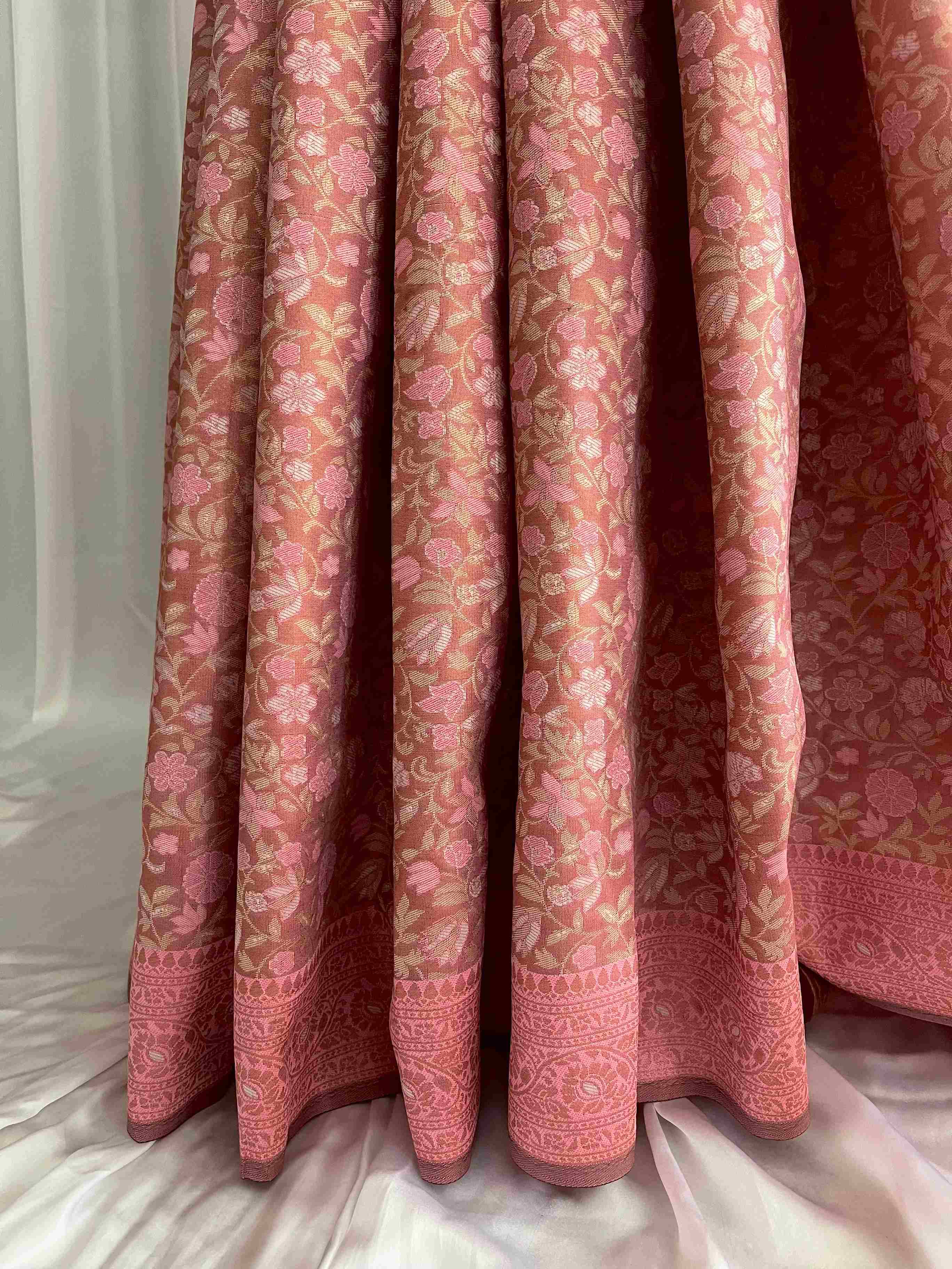 Jamavar Banarsi Silk: Zarnish