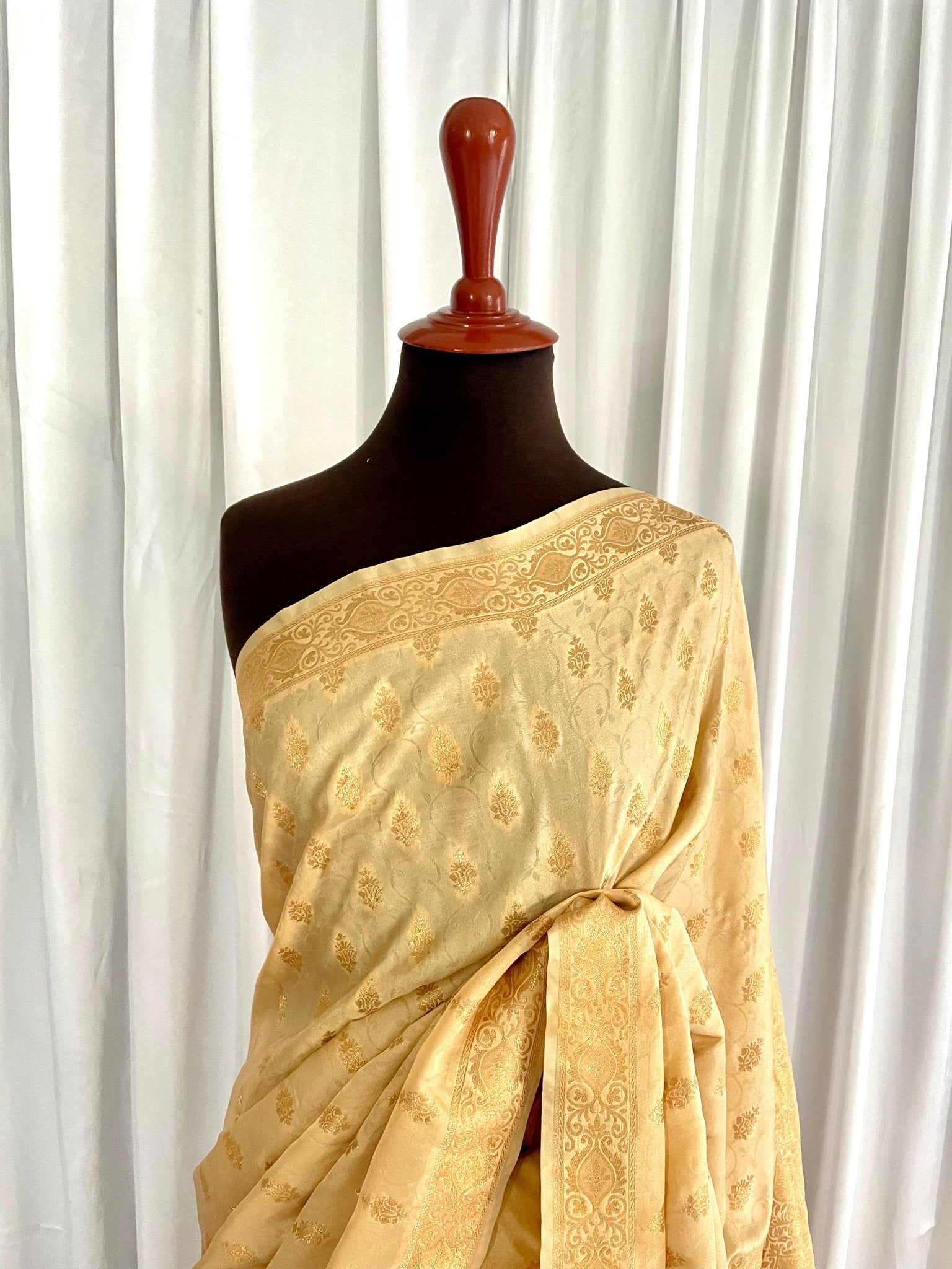 Chiffon Banarsi Jamavar: Noor-e-Zar