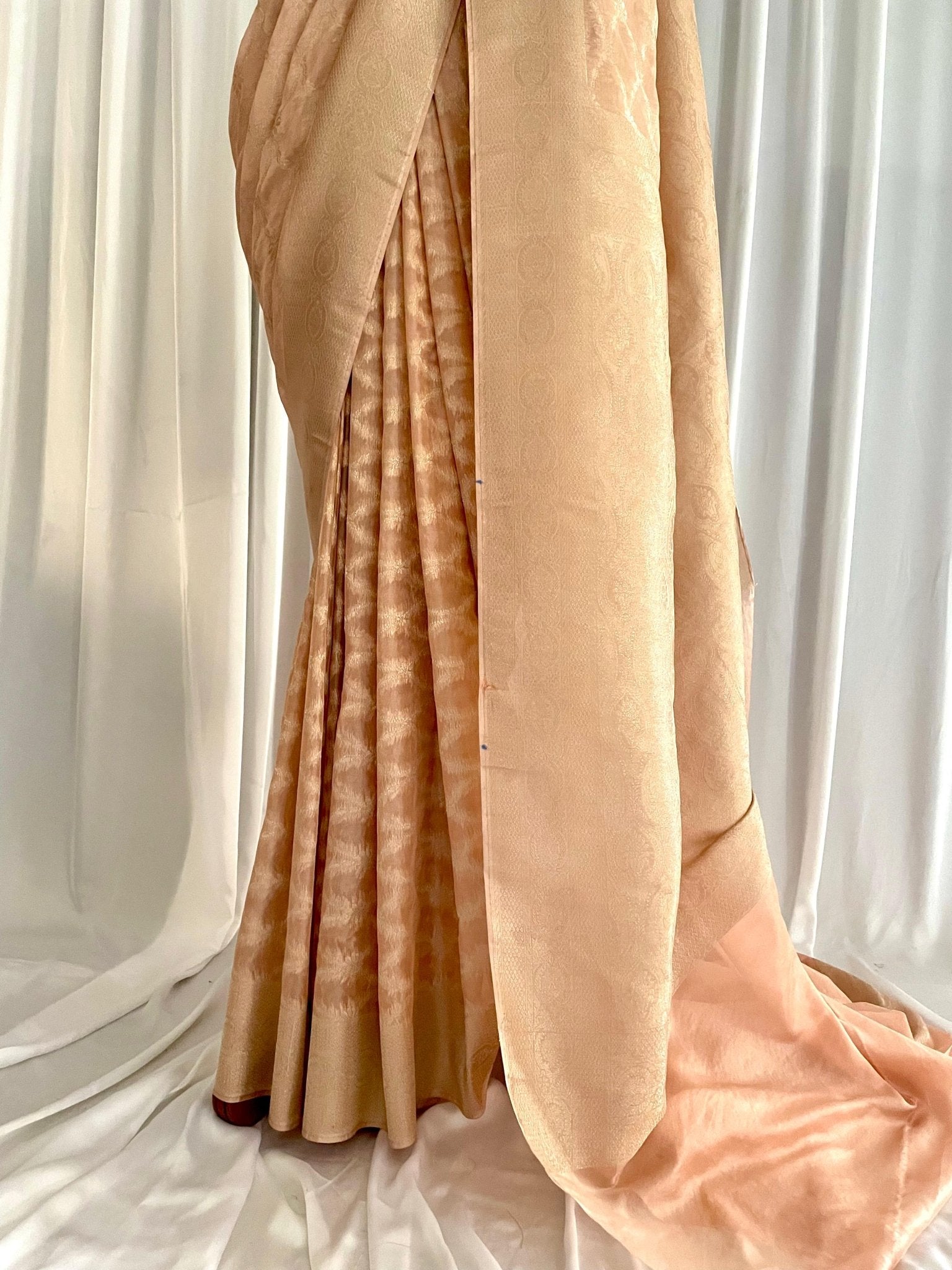 Chiffon Banarsi Jamavar: Peach Pearl