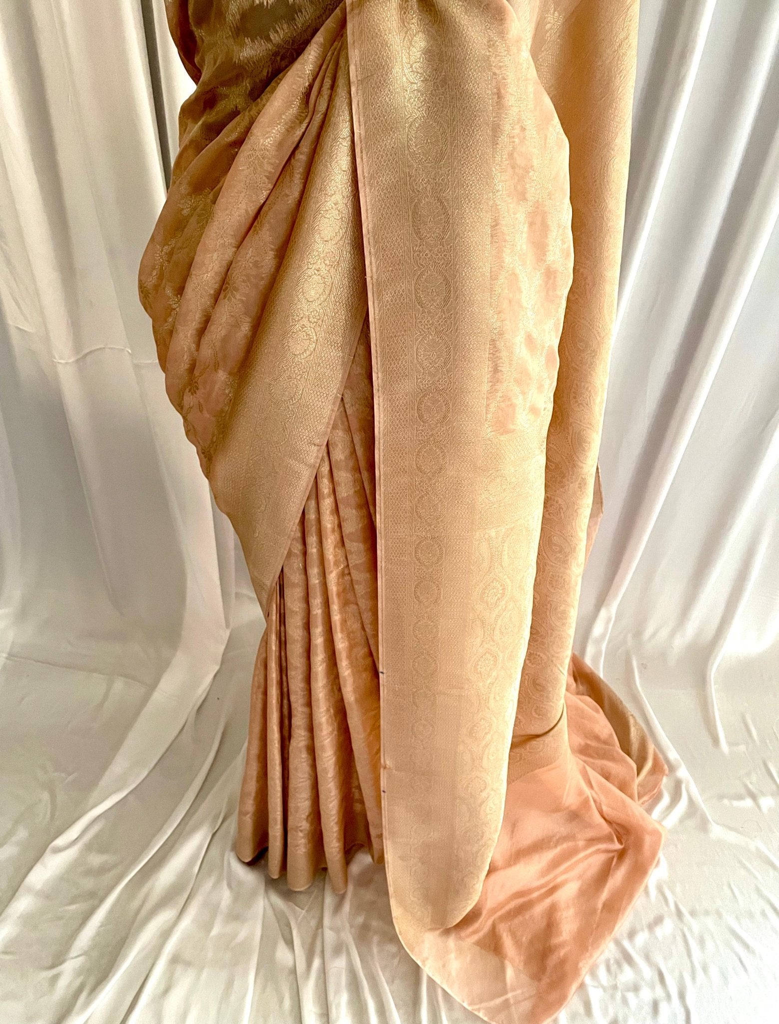 Chiffon Banarsi Jamavar: Peach Pearl