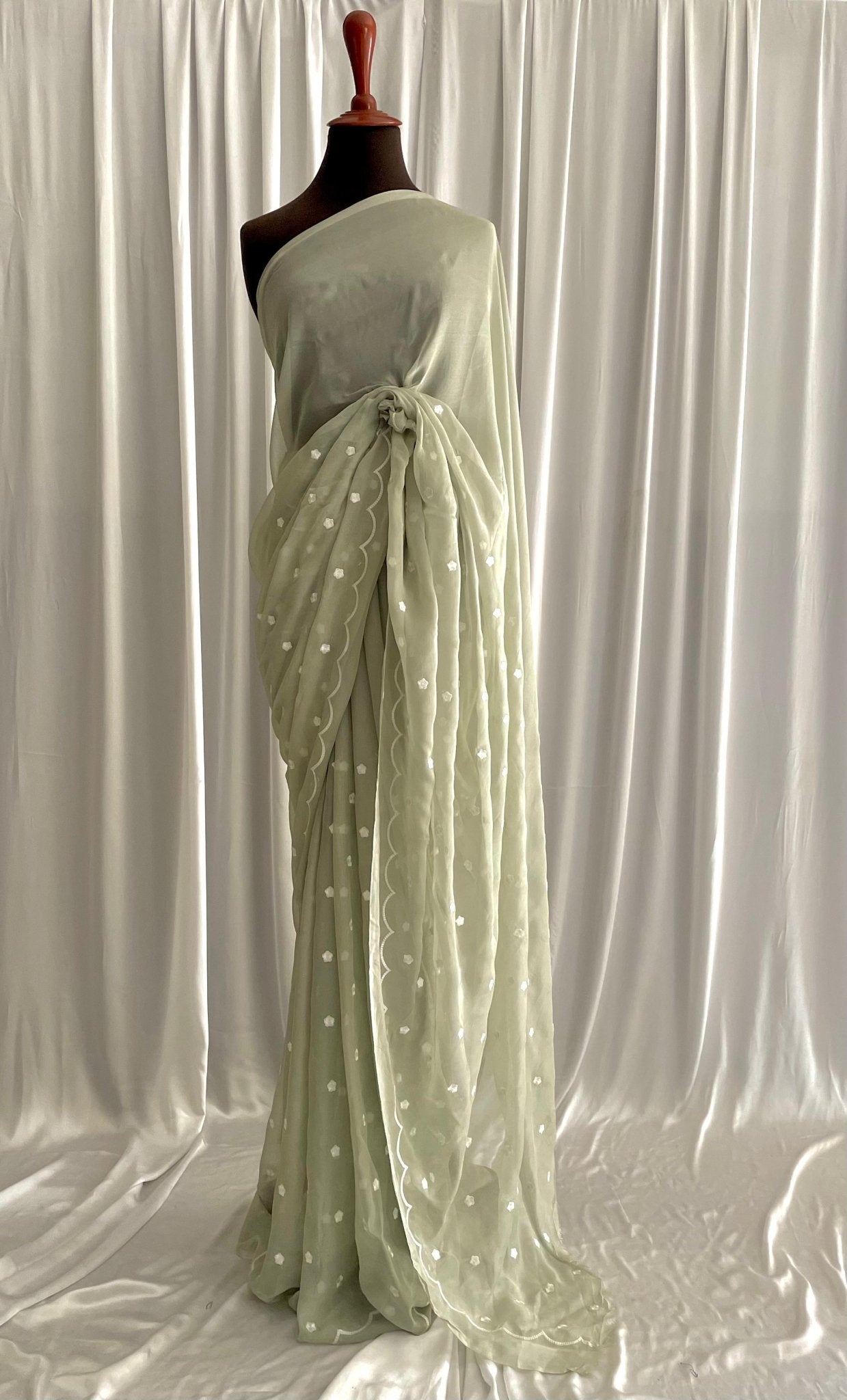 Embroidered Chiffon: Neha