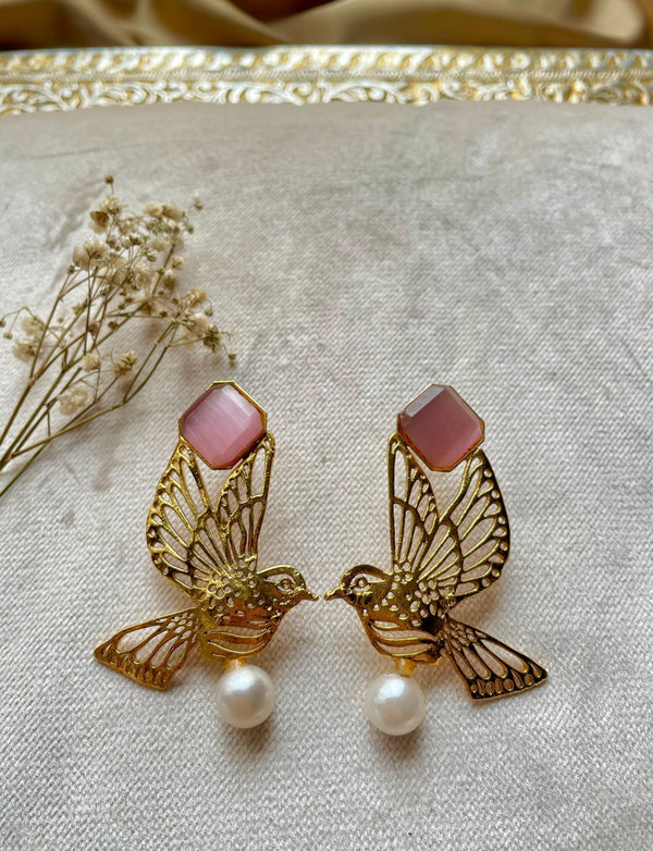 Gold Plated Blush Panchi Pearl