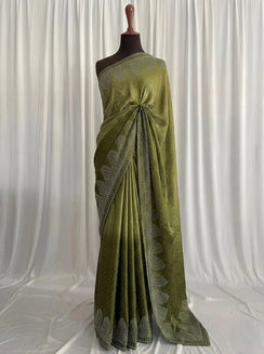 Ayna Collection: Ivella