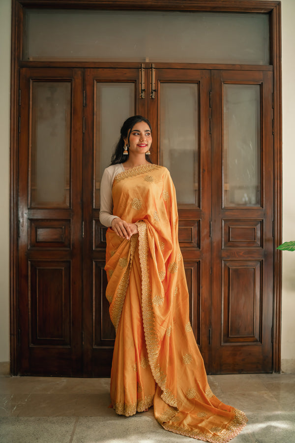 Entire Attire: Tapati Gold